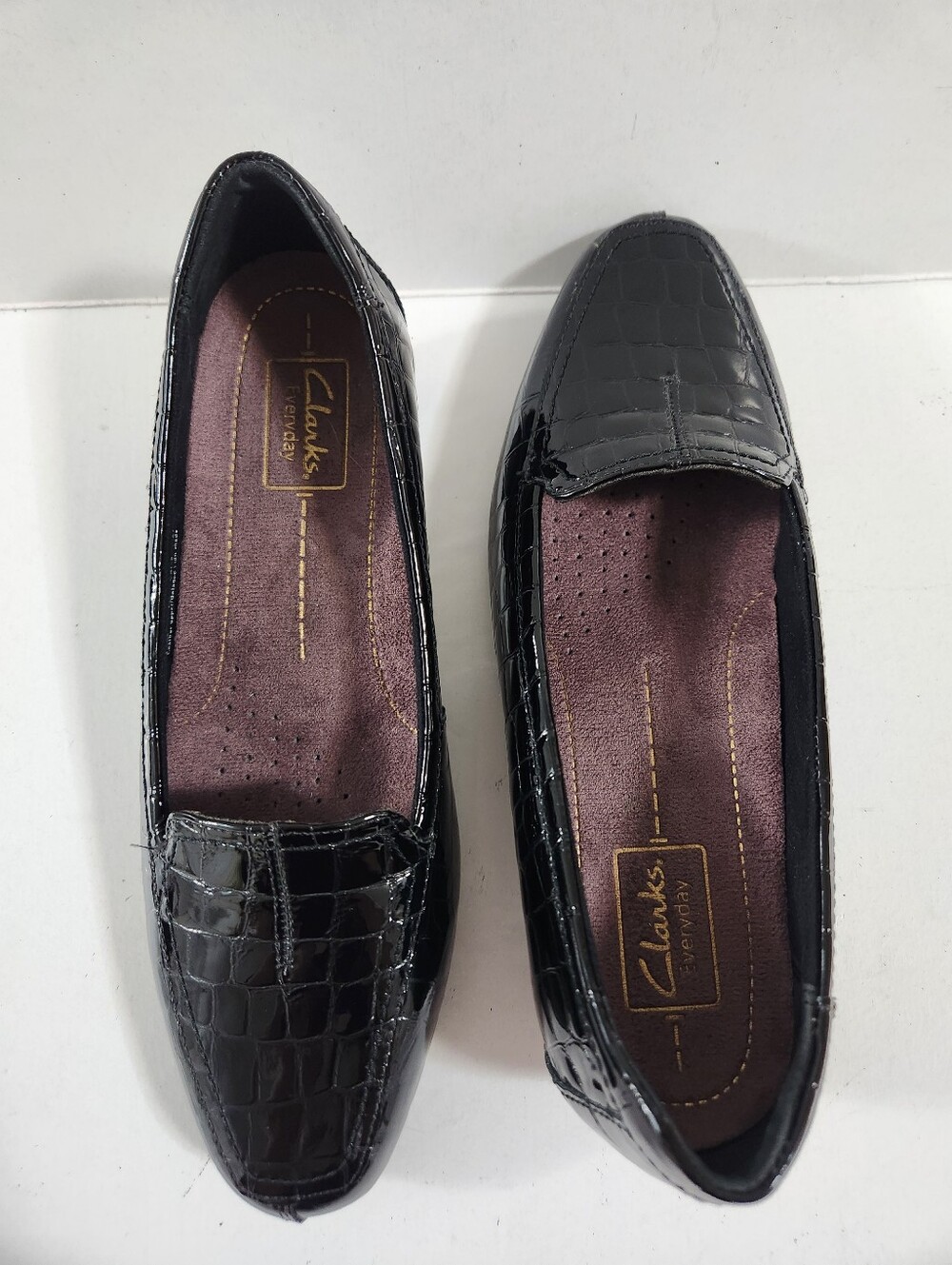 CLARK'S EVERYDAY ACTIVE AIR  LEATHER LOAFERS COLOR BLACK CROCODILE SIZE US 8.5M